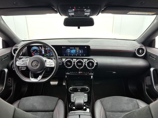 Mercedes-Benz CLA Shooting Brake 250 e AMG Line WIDE-SCREEN | CAMERA | STOELVERWARMING ActivLease financial lease