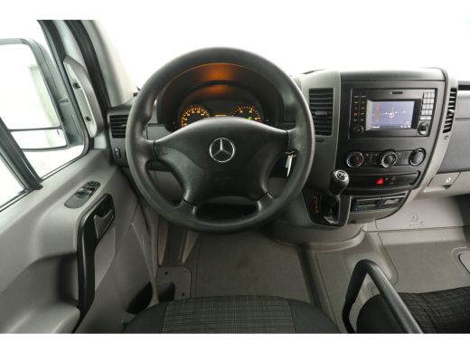 Mercedes-Benz Sprinter 414 2.2 CDI 143PK L2H2 | Automaat | Airco | Camera | Trekhaak | 3 Zits | Navigatie ActivLease financial lease