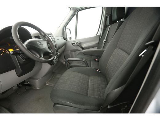Mercedes-Benz Sprinter 414 2.2 CDI 143PK L2H2 | Automaat | Airco | Camera | Trekhaak | 3 Zits | Navigatie ActivLease financial lease