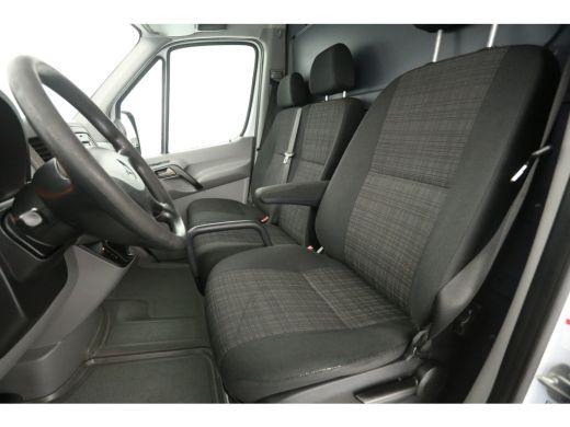 Mercedes-Benz Sprinter 414 2.2 CDI 143PK L2H2 | Automaat | Airco | Camera | Trekhaak | 3 Zits | Navigatie ActivLease financial lease