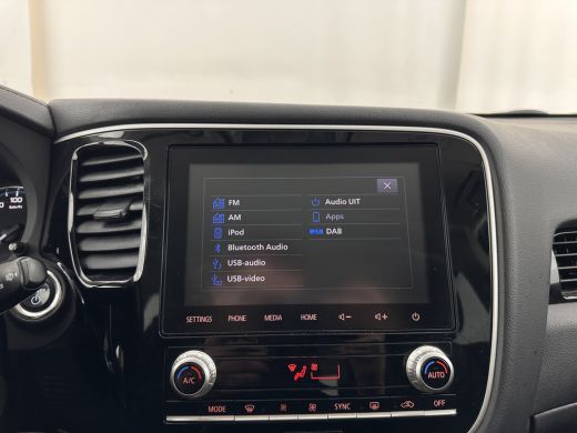 Mitsubishi Outlander 2.4 PHEV Pure (Plug-In) (INCL-BTW)  Aut *FULL-LED | KEYLESS | CAMERA | HEATED-COMFORTSEATS | ECC ... ActivLease financial lease