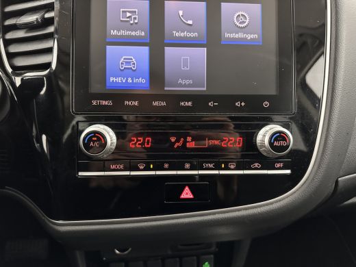 Mitsubishi Outlander 2.4 PHEV Pure (Plug-In) (INCL-BTW)  Aut *FULL-LED | KEYLESS | CAMERA | HEATED-COMFORTSEATS | ECC ... ActivLease financial lease