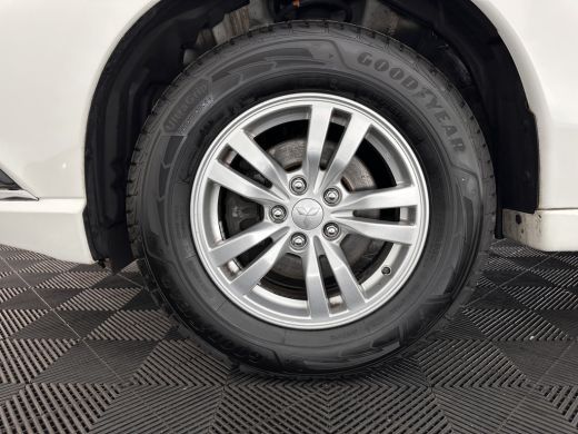 Mitsubishi Outlander 2.4 PHEV Pure (Plug-In) (INCL-BTW)  Aut *FULL-LED | KEYLESS | CAMERA | HEATED-COMFORTSEATS | ECC ... ActivLease financial lease