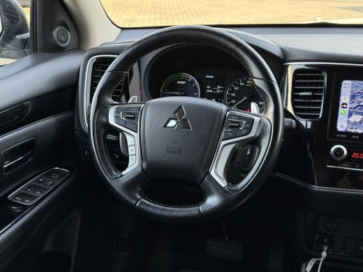 Mitsubishi Outlander Aut. 2.4 PHEV Intense | Apple Carplay | Camera | Stoel Verwarming | ActivLease financial lease