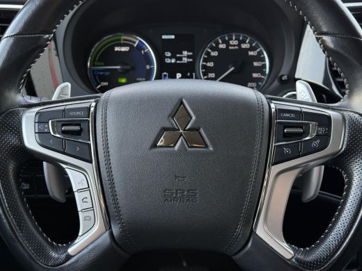 Mitsubishi Outlander Aut. 2.4 PHEV Intense | Apple Carplay | Camera | Stoel Verwarming | ActivLease financial lease