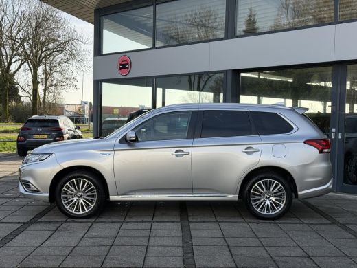 Mitsubishi Outlander Aut. 2.4 PHEV Intense | Apple Carplay | Camera | Stoel Verwarming | ActivLease financial lease