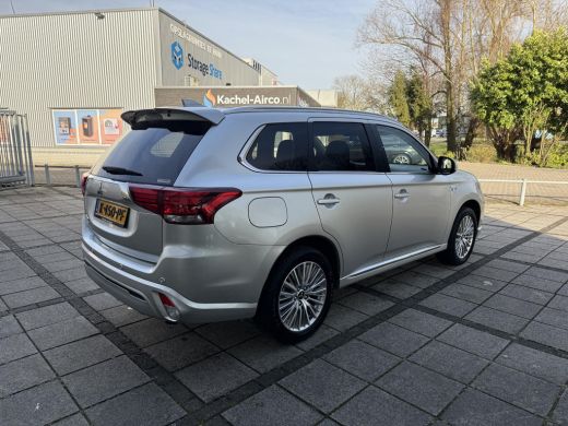 Mitsubishi Outlander Aut. 2.4 PHEV Intense | Apple Carplay | Camera | Stoel Verwarming | ActivLease financial lease