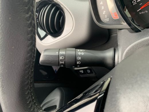 Peugeot 108 1.0 e-VTi Allure | AppleCarplay/ Android Auto | Camera | Climate Control | DAB | LMV 15" | Leuke ... ActivLease financial lease