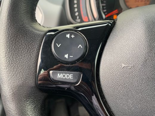 Peugeot 108 1.0 e-VTi Allure | AppleCarplay/ Android Auto | Camera | Climate Control | DAB | LMV 15" | Leuke ... ActivLease financial lease