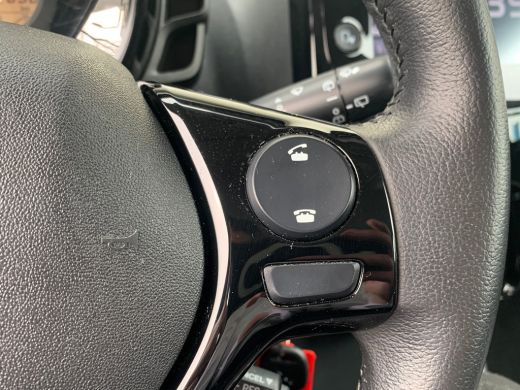 Peugeot 108 1.0 e-VTi Allure | AppleCarplay/ Android Auto | Camera | Climate Control | DAB | LMV 15" | Leuke ... ActivLease financial lease