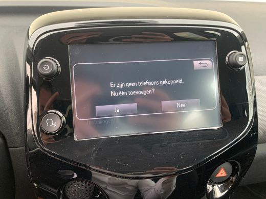 Peugeot 108 1.0 e-VTi Allure | AppleCarplay/ Android Auto | Camera | Climate Control | DAB | LMV 15" | Leuke ... ActivLease financial lease