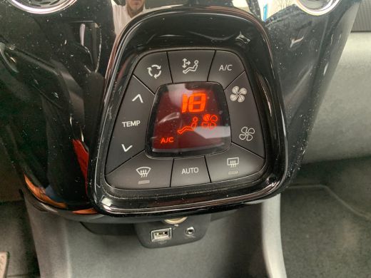 Peugeot 108 1.0 e-VTi Allure | AppleCarplay/ Android Auto | Camera | Climate Control | DAB | LMV 15" | Leuke ... ActivLease financial lease