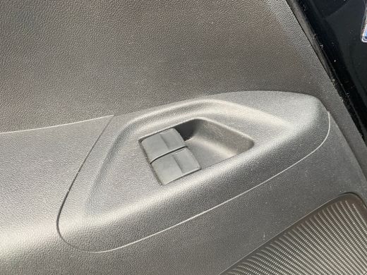 Peugeot 108 1.0 e-VTi Allure | AppleCarplay/ Android Auto | Camera | Climate Control | DAB | LMV 15" | Leuke ... ActivLease financial lease