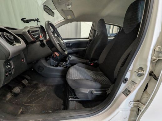 Peugeot 108 1.0 e-VTi Allure Airco | AppleCarplay/ Android Auto | Camera | DAB | LMV 15" | Leuke Auto! | Lage... ActivLease financial lease