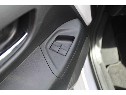 Peugeot 108 1.0 e-VTi Allure | Navi by app | Climate control | Camera | Apple carplay | Mistlampen | 38.000km | ActivLease financial lease