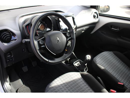 Peugeot 108 1.0 e-VTi Allure | Navi by app | Climate control | Camera | Apple carplay | Mistlampen | 38.000km | ActivLease financial lease