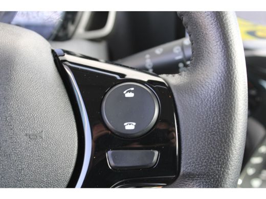 Peugeot 108 1.0 e-VTi Allure | Navi by app | Climate control | Camera | Apple carplay | Mistlampen | 38.000km | ActivLease financial lease