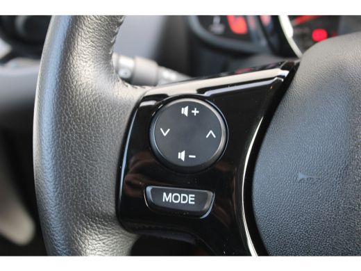 Peugeot 108 1.0 e-VTi Allure | Navi by app | Climate control | Camera | Apple carplay | Mistlampen | 38.000km | ActivLease financial lease