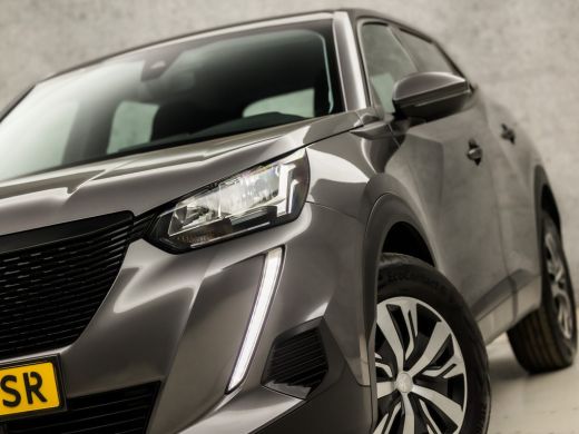 Peugeot 2008 1.2 PureTech Sport (APPLE CARPLAY, GROOT NAVI, CRUISE, PARKEERSENSOREN, SPORTSTOELEN, LANE ASSIST... ActivLease financial lease