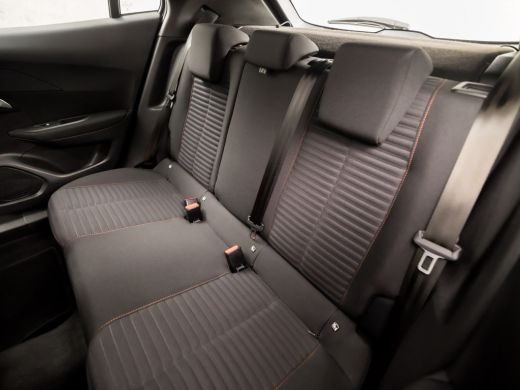 Peugeot 2008 1.2 PureTech Sport (APPLE CARPLAY, GROOT NAVI, CRUISE, PARKEERSENSOREN, SPORTSTOELEN, LANE ASSIST... ActivLease financial lease