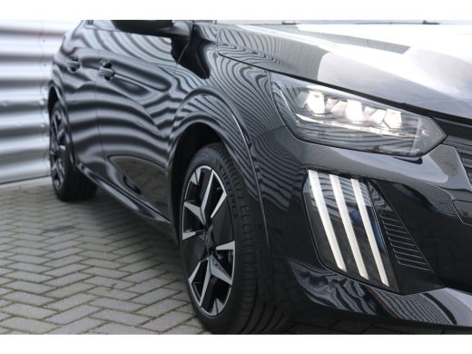 Peugeot 208 1.2 HYBRID 100PK GT PACK AUTOMAAT / NAVI / LEDER / CLIMA / PDC / 17" LMV / CAMERA / KEYLESS / ADA... ActivLease financial lease