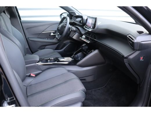 Peugeot 208 1.2 HYBRID 100PK GT PACK AUTOMAAT / NAVI / LEDER / CLIMA / PDC / 17" LMV / CAMERA / KEYLESS / ADA... ActivLease financial lease