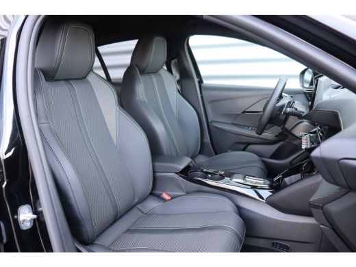 Peugeot 208 1.2 HYBRID 100PK GT PACK AUTOMAAT / NAVI / LEDER / CLIMA / PDC / 17" LMV / CAMERA / KEYLESS / ADA... ActivLease financial lease