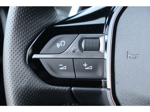 Peugeot 208 1.2 HYBRID 100PK GT PACK AUTOMAAT / NAVI / LEDER / CLIMA / PDC / 17" LMV / CAMERA / KEYLESS / ADA... ActivLease financial lease