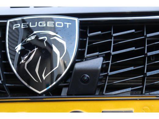 Peugeot 208 1.2 HYBRID 100PK GT PACK AUTOMAAT / NAVI / LEDER / CLIMA / PDC / 17" LMV / CAMERA / KEYLESS / ADA... ActivLease financial lease