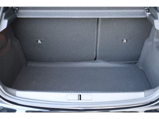 Peugeot 208 1.2 HYBRID 100PK GT PACK AUTOMAAT / NAVI / LEDER / CLIMA / PDC / 17" LMV / CAMERA / KEYLESS / ADA... ActivLease financial lease