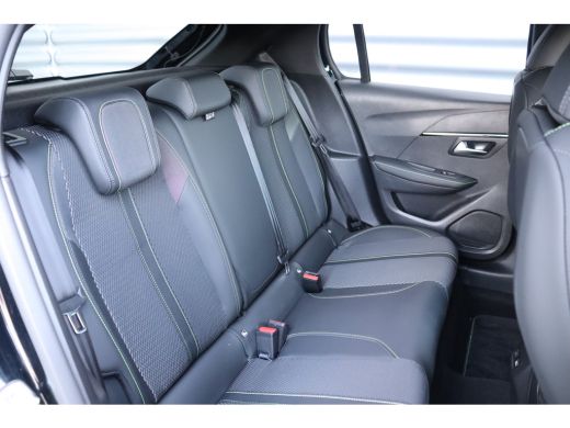 Peugeot 208 1.2 HYBRID 100PK GT PACK AUTOMAAT / NAVI / LEDER / CLIMA / PDC / 17" LMV / CAMERA / KEYLESS / ADA... ActivLease financial lease