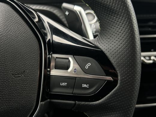 Peugeot 208 1.2 Hybrid 145 e-DCS6 GT | ACC | Vision Pack | Navi | Carplay | LED ActivLease financial lease