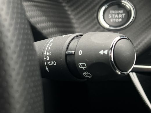 Peugeot 208 1.2 Hybrid 145 e-DCS6 GT | ACC | Vision Pack | Navi | Carplay | LED ActivLease financial lease