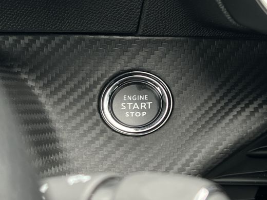 Peugeot 208 1.2 Hybrid 145 e-DCS6 GT | ACC | Vision Pack | Navi | Carplay | LED ActivLease financial lease