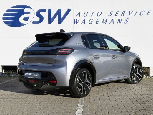 Peugeot 208 1.2 Hybrid 145 e-DCS6 GT | Pano | CarPlay | Camera | LED | 17 inch ActivLease financial lease