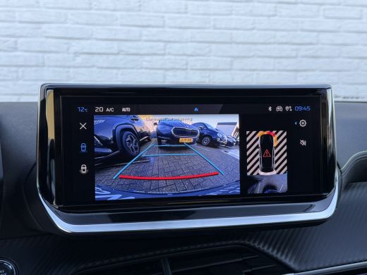 Peugeot 208 1.2 Hybrid 145 e-DCS6 GT | Pano | CarPlay | Camera | LED | 17 inch ActivLease financial lease