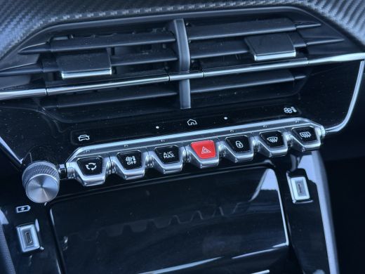 Peugeot 208 1.2 Hybrid 145 e-DCS6 GT | Pano | CarPlay | Camera | LED | 17 inch ActivLease financial lease