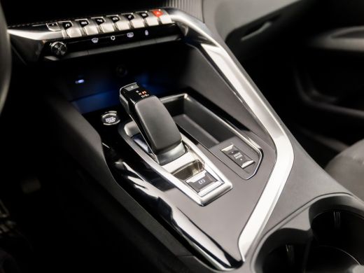 Peugeot 3008 1.6 HYbrid 225 Allure Sport 225Pk Automaat (APPLE CARPLAY, GROOT NAVI, 360 CAMERA, ZWART HEMEL, S... ActivLease financial lease