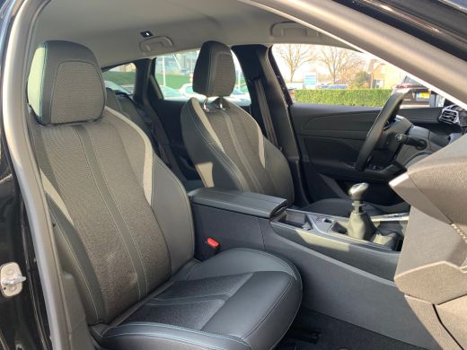 Peugeot 308 SW 1.2 PureTech Active Pack Business Airco | AppleCarplay/ Android Auto | Cruise Control Adaptief... ActivLease financial lease