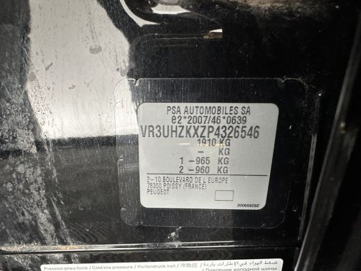 Peugeot e-208 EV Style 50 kWh [3-Fase-11kW] {SOH-96%} (INCL-BTW) Aut. *LEATHER-FABRIC | FULL-LED | HEATED-SPORT... ActivLease financial lease