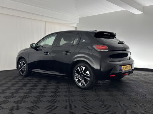Peugeot e-208 EV Style 50 kWh [3-Fase-11kW] {SOH-96%} (INCL-BTW) Aut. *LEATHER-FABRIC | FULL-LED | HEATED-SPORT... ActivLease financial lease