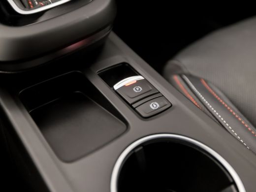 Renault Arkana 1.3 TCe 140 R.S. Line Sport 141Pk Automaat (GROOT NAVIGATIE, APPLE CARPLAY, CAMERA, LEDEREN SPORT... ActivLease financial lease