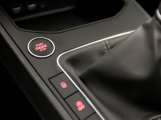 Seat Ibiza 1.0 TSI Excellence (VIRTUAL COCKPIT, APPLE CARPLAY, GROOT NAVI, BEATS AUDIO, CLIMATE, KEYLESS, SP... ActivLease financial lease