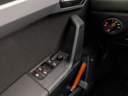 Seat Ibiza 1.0 TSI Excellence (VIRTUAL COCKPIT, APPLE CARPLAY, GROOT NAVI, BEATS AUDIO, CLIMATE, KEYLESS, SP... ActivLease financial lease