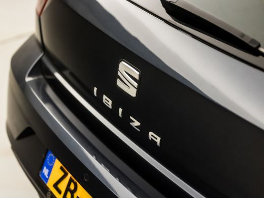 Seat Ibiza 1.0 TSI Excellence (VIRTUAL COCKPIT, APPLE CARPLAY, GROOT NAVI, BEATS AUDIO, CLIMATE, KEYLESS, SP... ActivLease financial lease