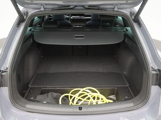 Seat Leon Sportstourer 1.5 TSi 204 Pk e-Hybrid FR Business | Trekhaak | Adaptive Cruise | Stoelverwarming |... ActivLease financial lease