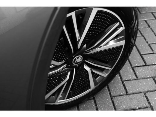 Skoda Elroq Business Edition, (2025) | 20" lichtmetalen velgen Neptune, antraciet gepolijst | Cruise control ... ActivLease financial lease