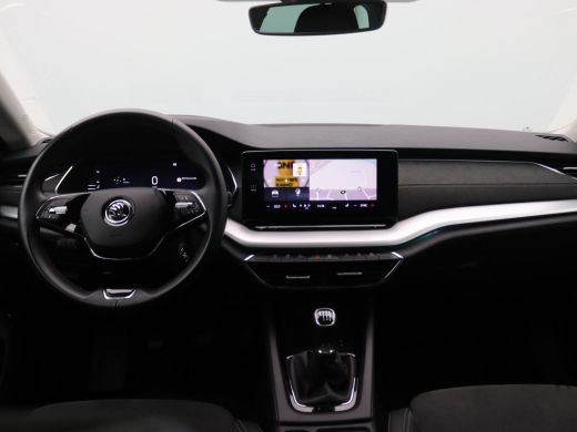 Skoda Octavia Combi 1.5 TSI First Edition 150PK DSG Pano-Schuifdak, Trekhaak, Head-Up Display, 18" LM Velgen, S... ActivLease financial lease