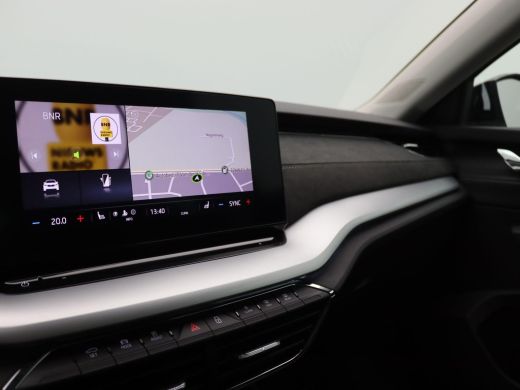 Skoda Octavia Combi 1.5 TSI First Edition 150PK DSG Pano-Schuifdak, Trekhaak, Head-Up Display, 18" LM Velgen, S... ActivLease financial lease