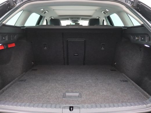 Skoda Octavia Combi 1.5 TSI First Edition 150PK DSG Pano-Schuifdak, Trekhaak, Head-Up Display, 18" LM Velgen, S... ActivLease financial lease